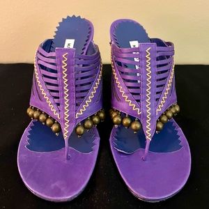 MANOLO BLAHNIK - 💜Laser cut leather and beaded heel Sandals - SIZE 38